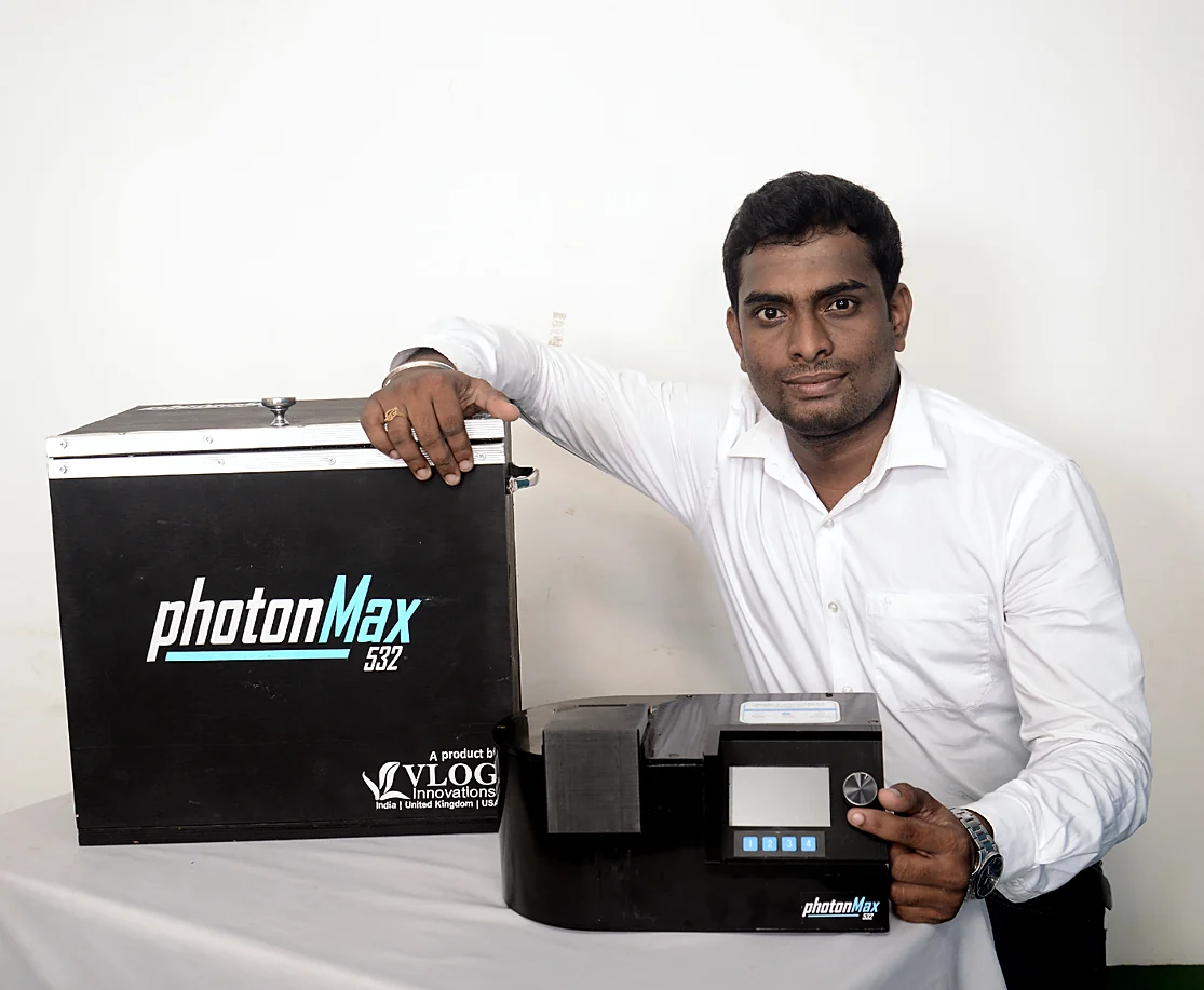 PhotonMax 532 tuberculosis-screening instrument with V. Loganathan, Director of VLOG Innovations