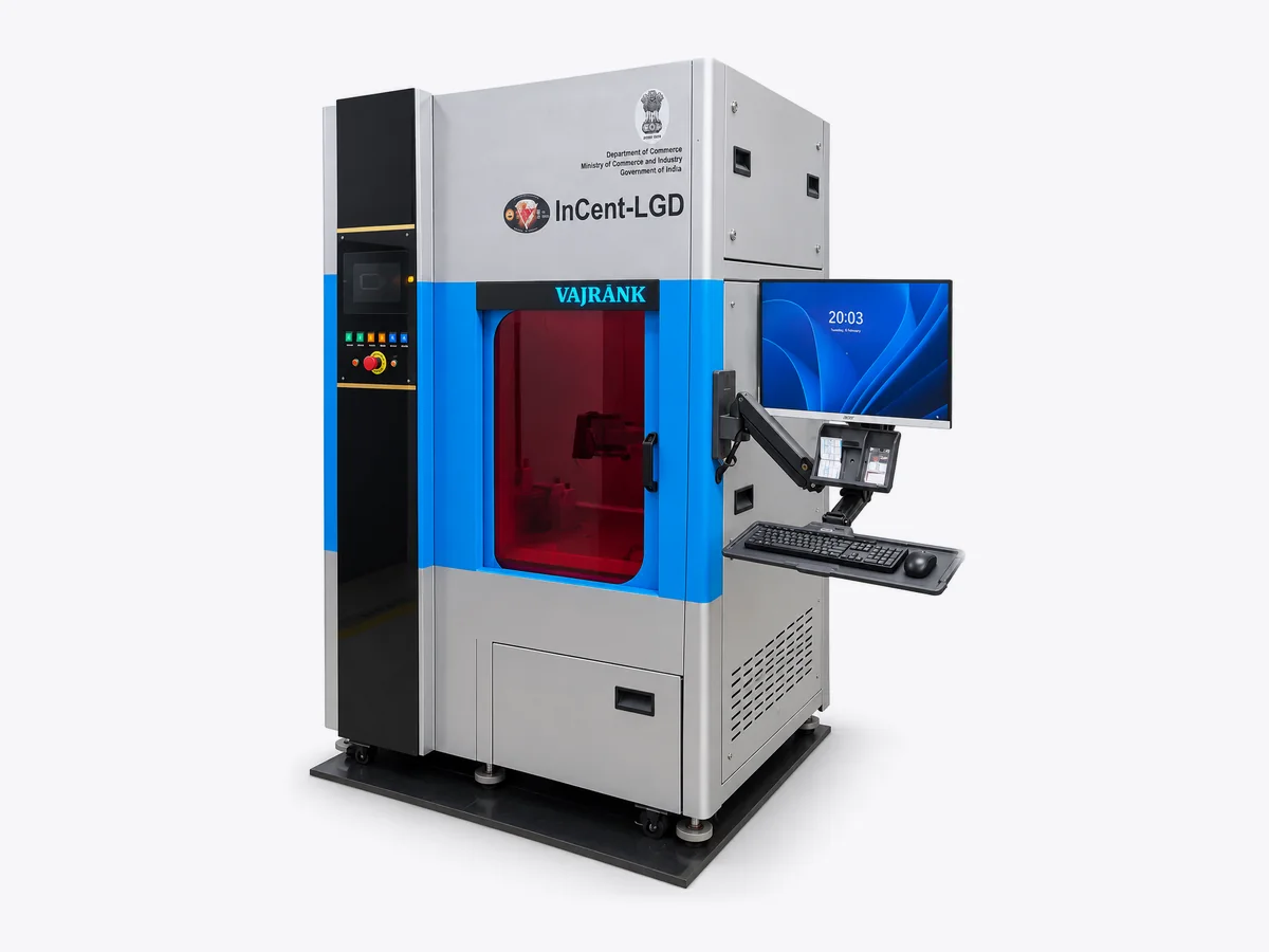 VAJRĀNK femtosecond-laser diamond-engraving machine
